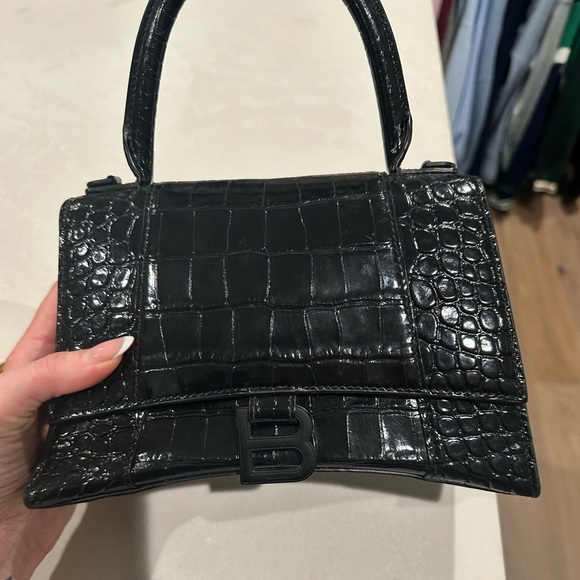 Croc-Embossed Hourglass Small Top Handle Bag - Picture 7 of 8